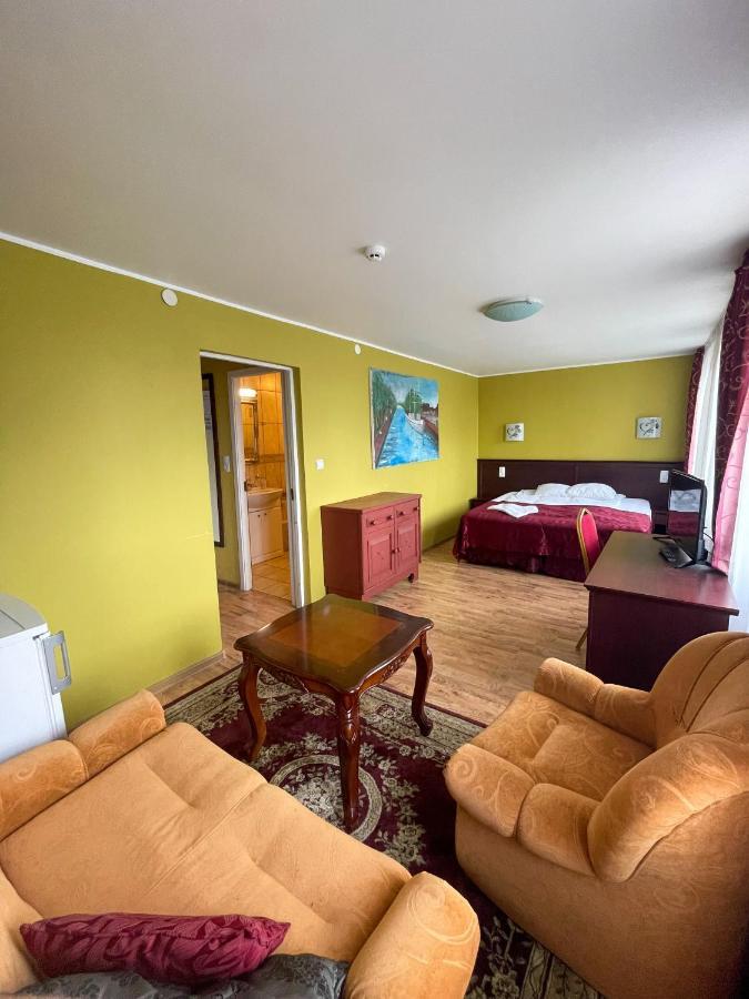 Taurage Hotel المظهر الخارجي الصورة